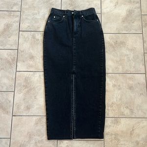 Women’s long jeans skirt Size 4 us